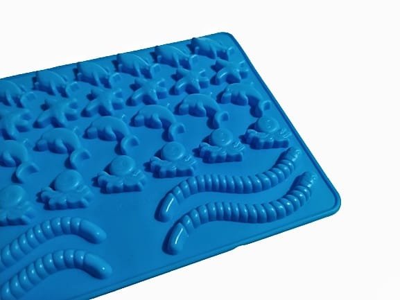 Molde silicona de gusanos y animales de mar